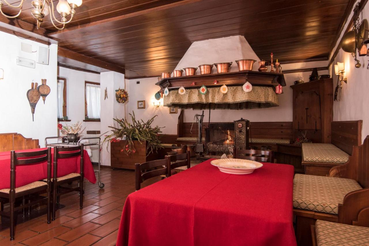 Al Sole Hotel Ristorante Dal 1870 ปีแอเว ดี กาโดเร ภายนอก รูปภาพ
